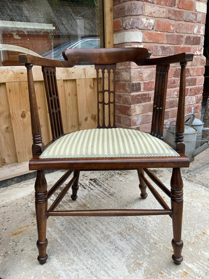 Edwardian Salon Suite by Brough Brothers, Liverpool – Sofa & Pair of Tub Chairs (c.1905–10)